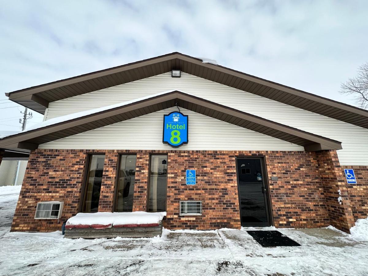 Hotel 8 Fergus Falls ภายนอก รูปภาพ
