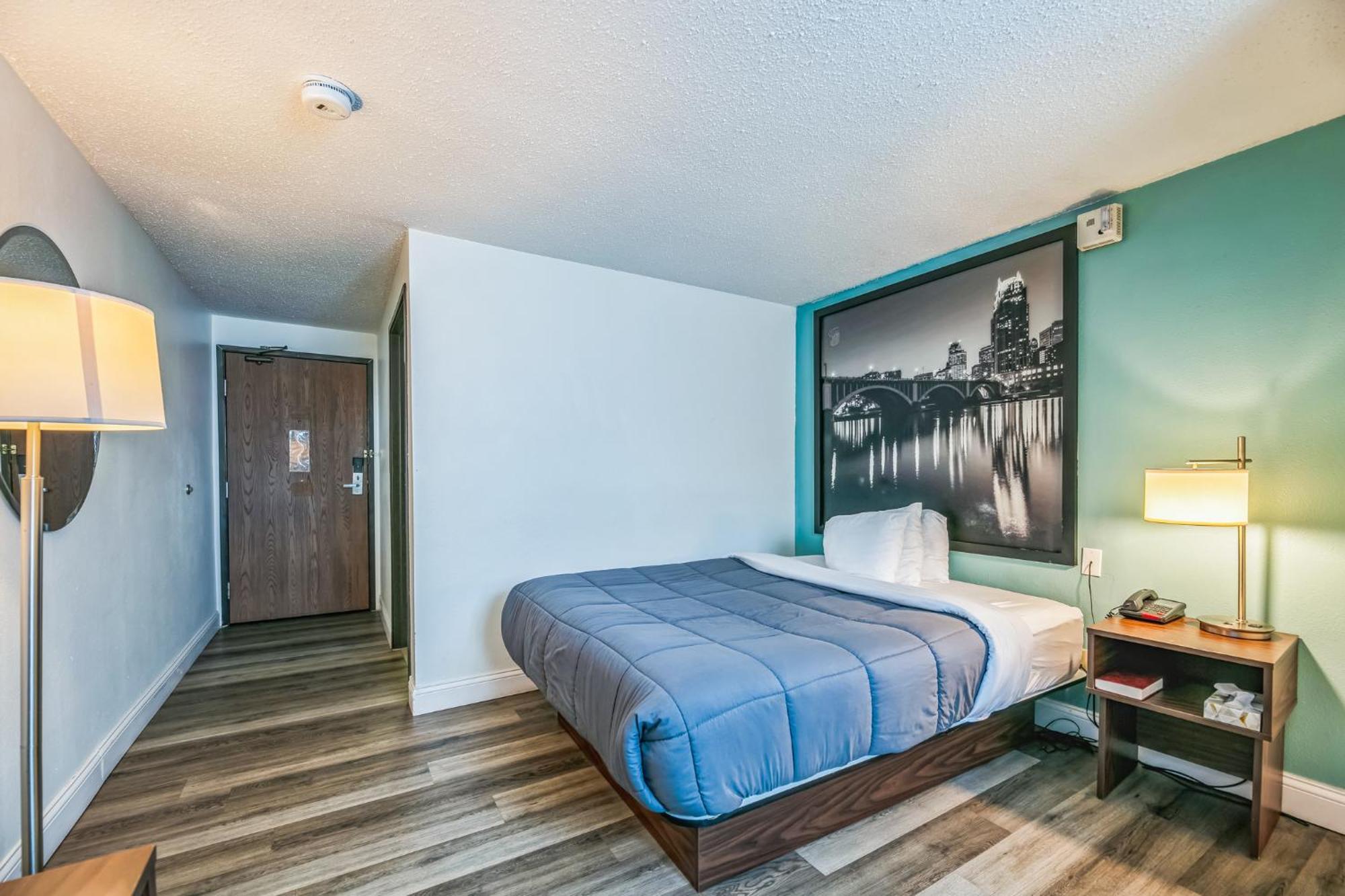 Hotel 8 Fergus Falls ภายนอก รูปภาพ