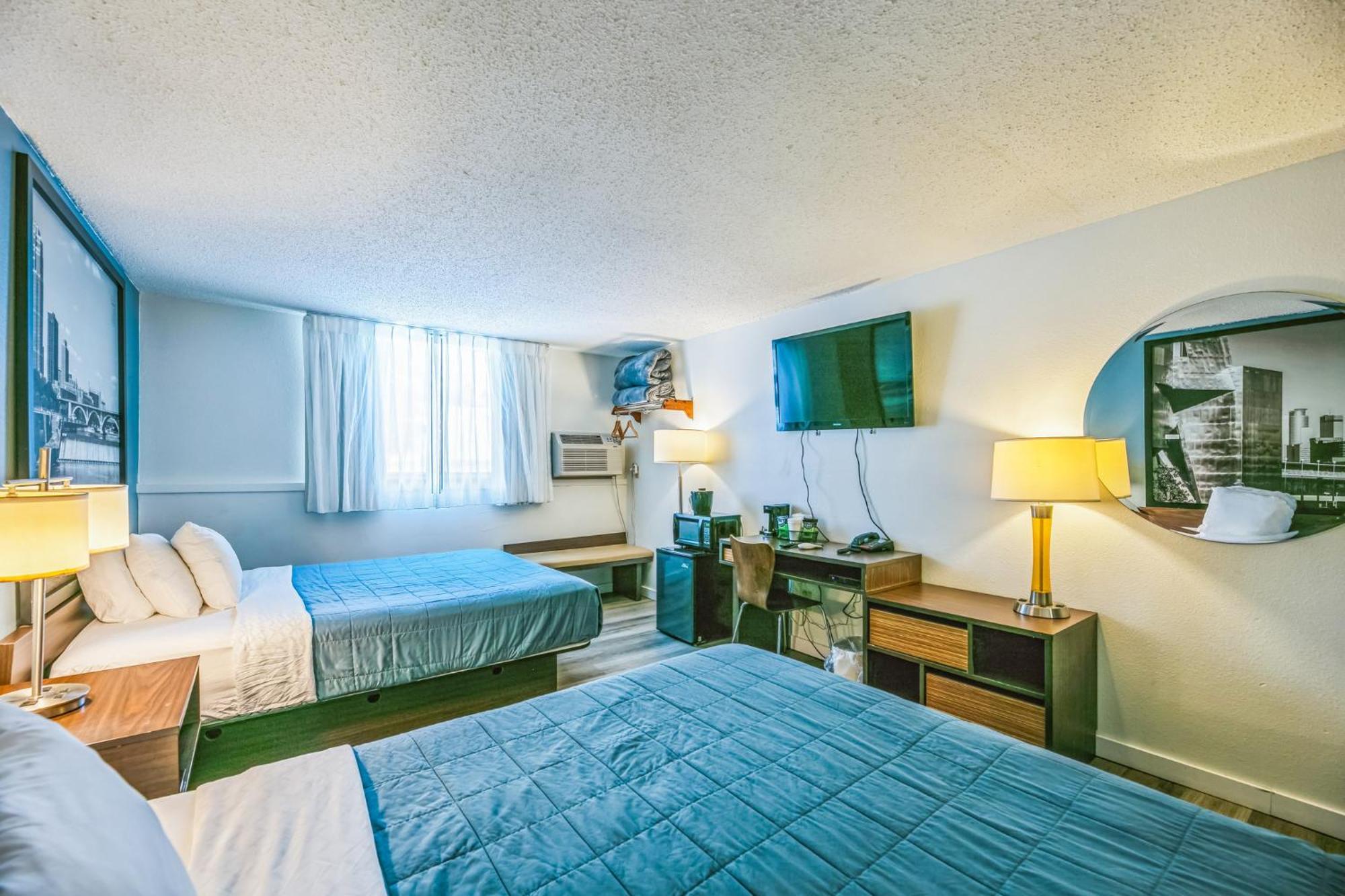 Hotel 8 Fergus Falls ภายนอก รูปภาพ