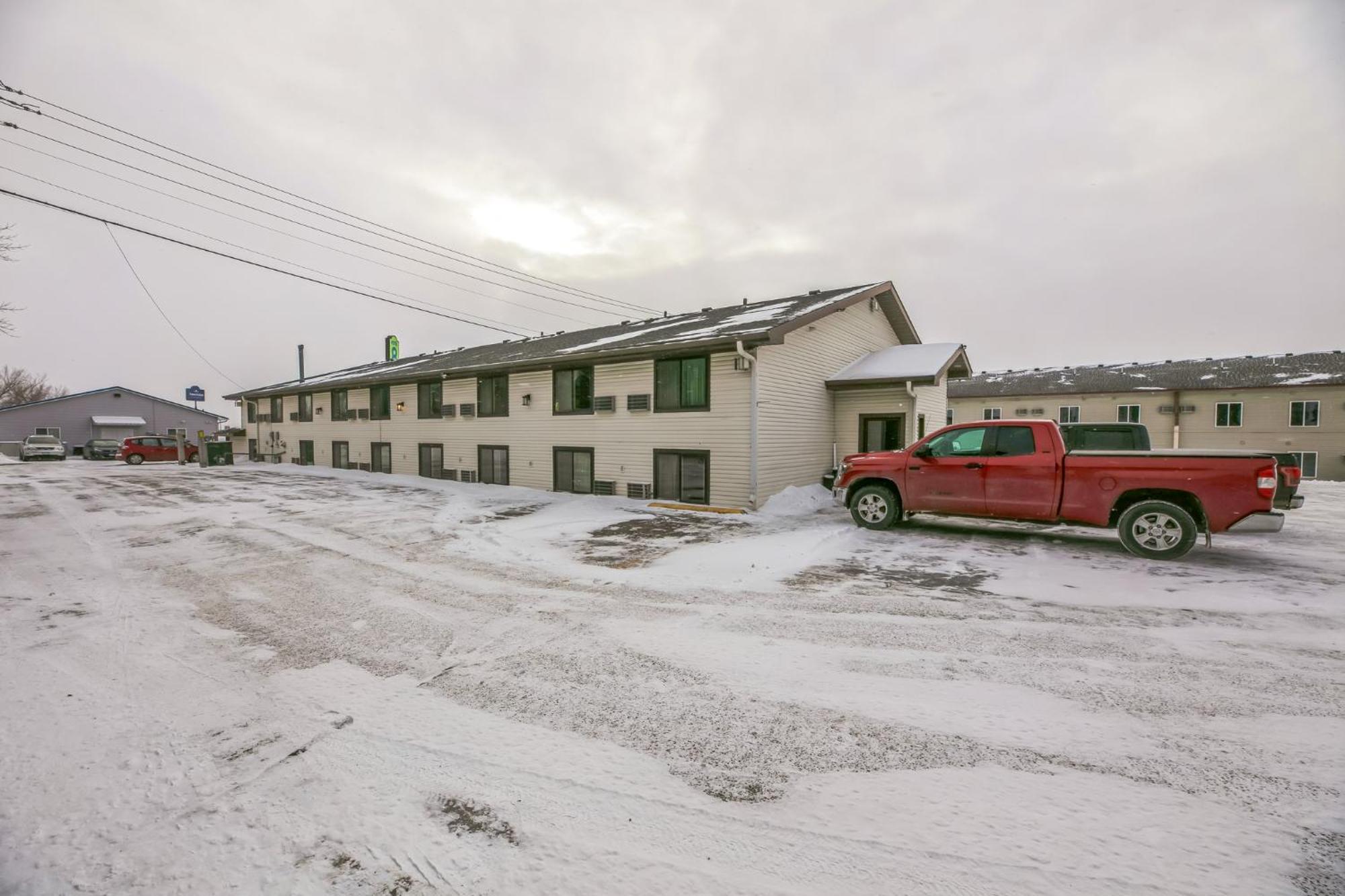 Hotel 8 Fergus Falls ภายนอก รูปภาพ